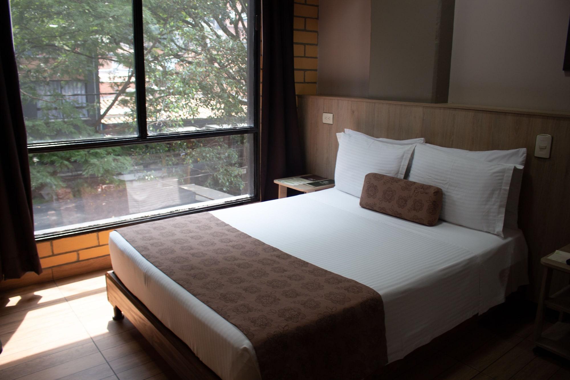Hotel Provenza Garden Medellin Exterior photo