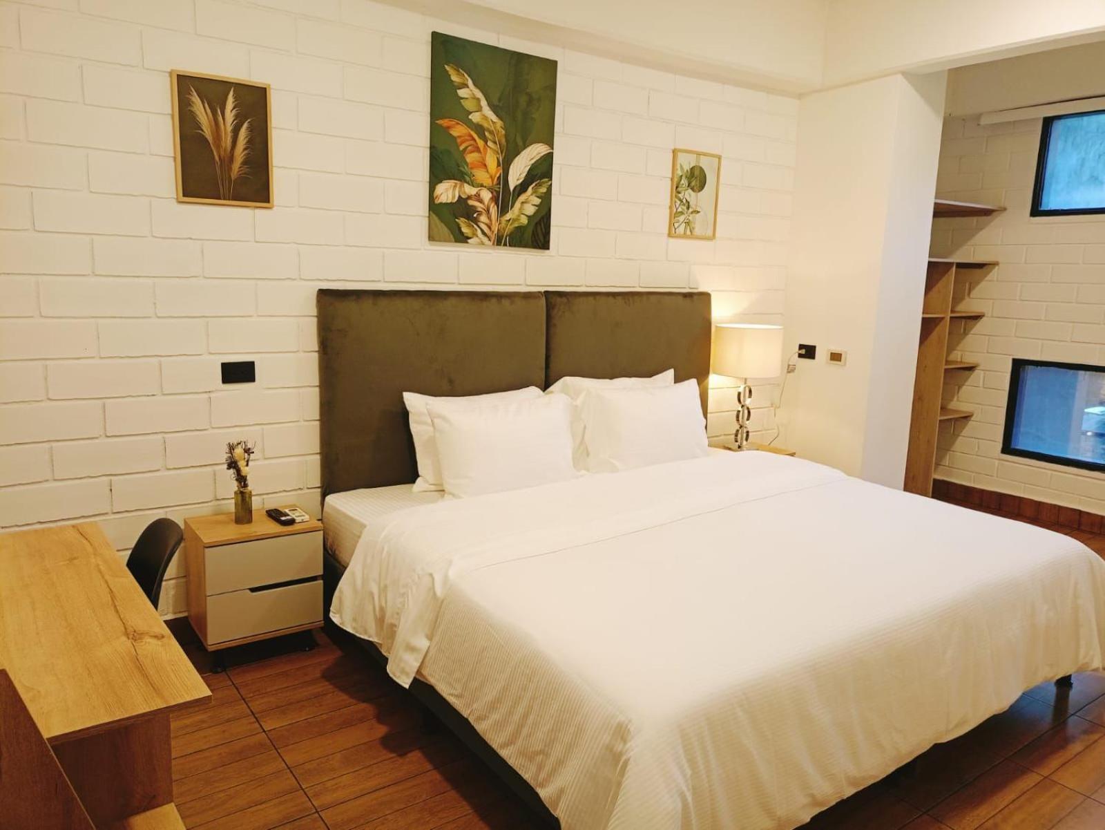 Hotel Provenza Garden Medellin Exterior photo